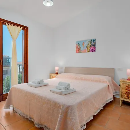 Casa Mare شقة أولبيا
